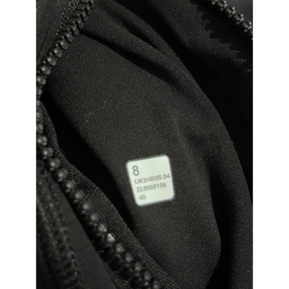 Lululemon Define Crop BLACK Jacket Nulu 8 NWT - Picture 7 of 7